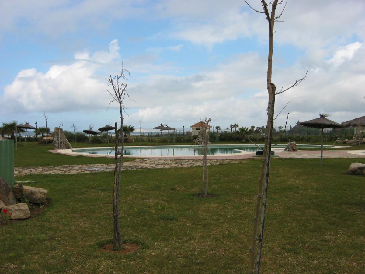 Atlanterra Bajo. Salida Directa. Urbanizacion De Lujo. Piscinas Canchas Padel. Wifi Y A/A Захара-де-лос-Атунес Экстерьер фото