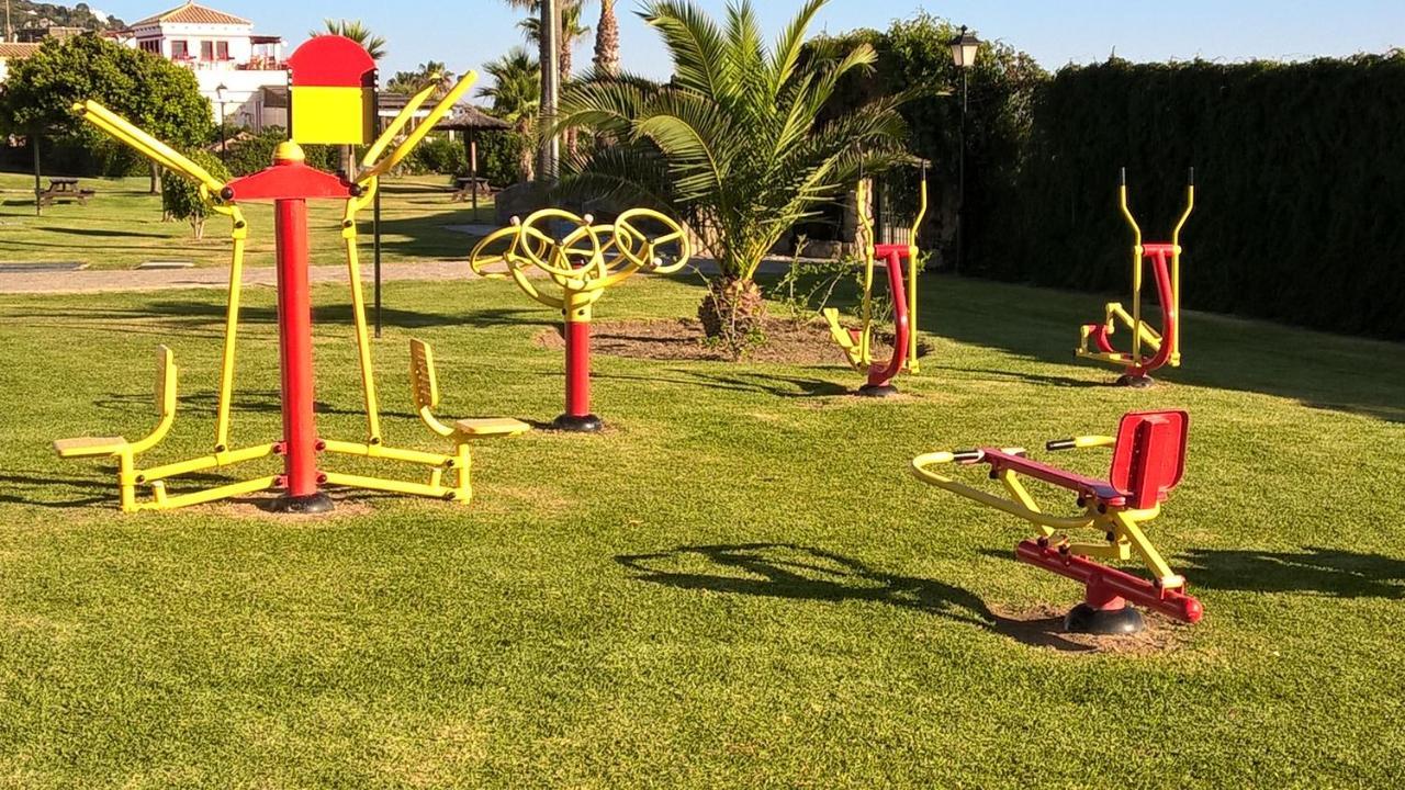 Atlanterra Bajo. Salida Directa. Urbanizacion De Lujo. Piscinas Canchas Padel. Wifi Y A/A Захара-де-лос-Атунес Экстерьер фото