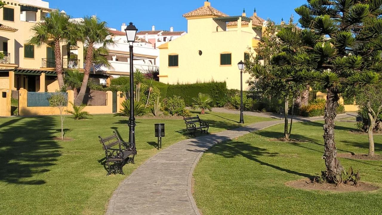 Atlanterra Bajo. Salida Directa. Urbanizacion De Lujo. Piscinas Canchas Padel. Wifi Y A/A Захара-де-лос-Атунес Экстерьер фото